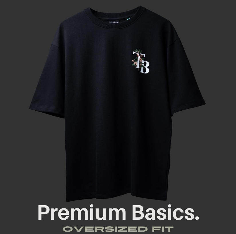 A PREMIUM BASICS OVERSIZED TEE.